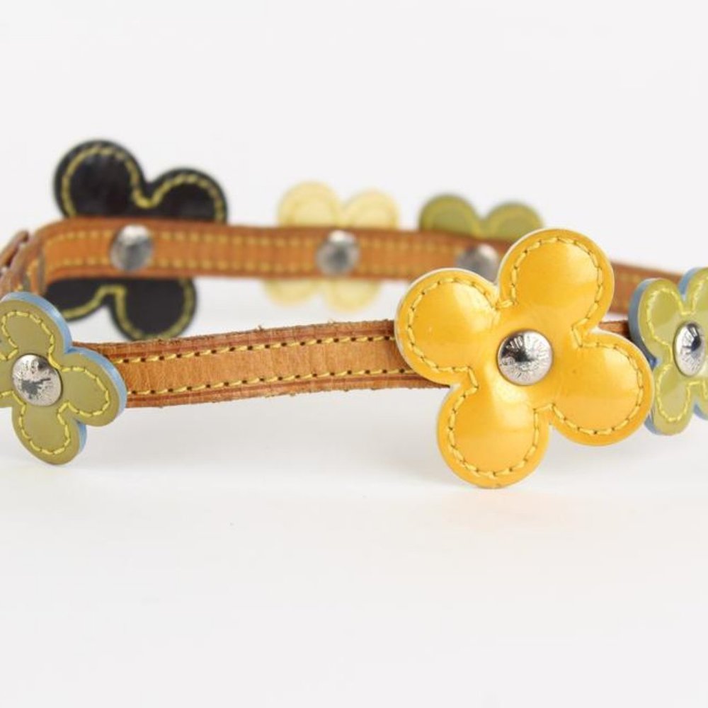 Louis Vuitton Monogram Vernis Fleur Wrap Bracelet - Picture 5 of 12